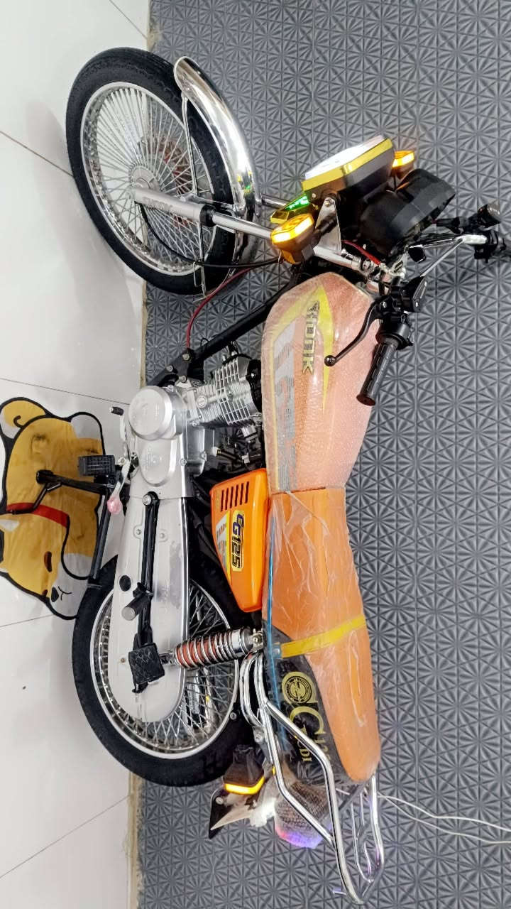 السلام عليكم تايكر موديل 2025 صارله سبوعين طالعه من الوكيل دراجه جديده بعدها بل جيس الشكل الجديد ام الختم شركت سونك باب اول الاصليه جاهزه اوراق مال وكيل 5اوراق الشراري يتصل مكاني حله شاوي يم فلكت غرفت التجاره السعر 700نهايته مال بيع وهذا رقمي ***********
