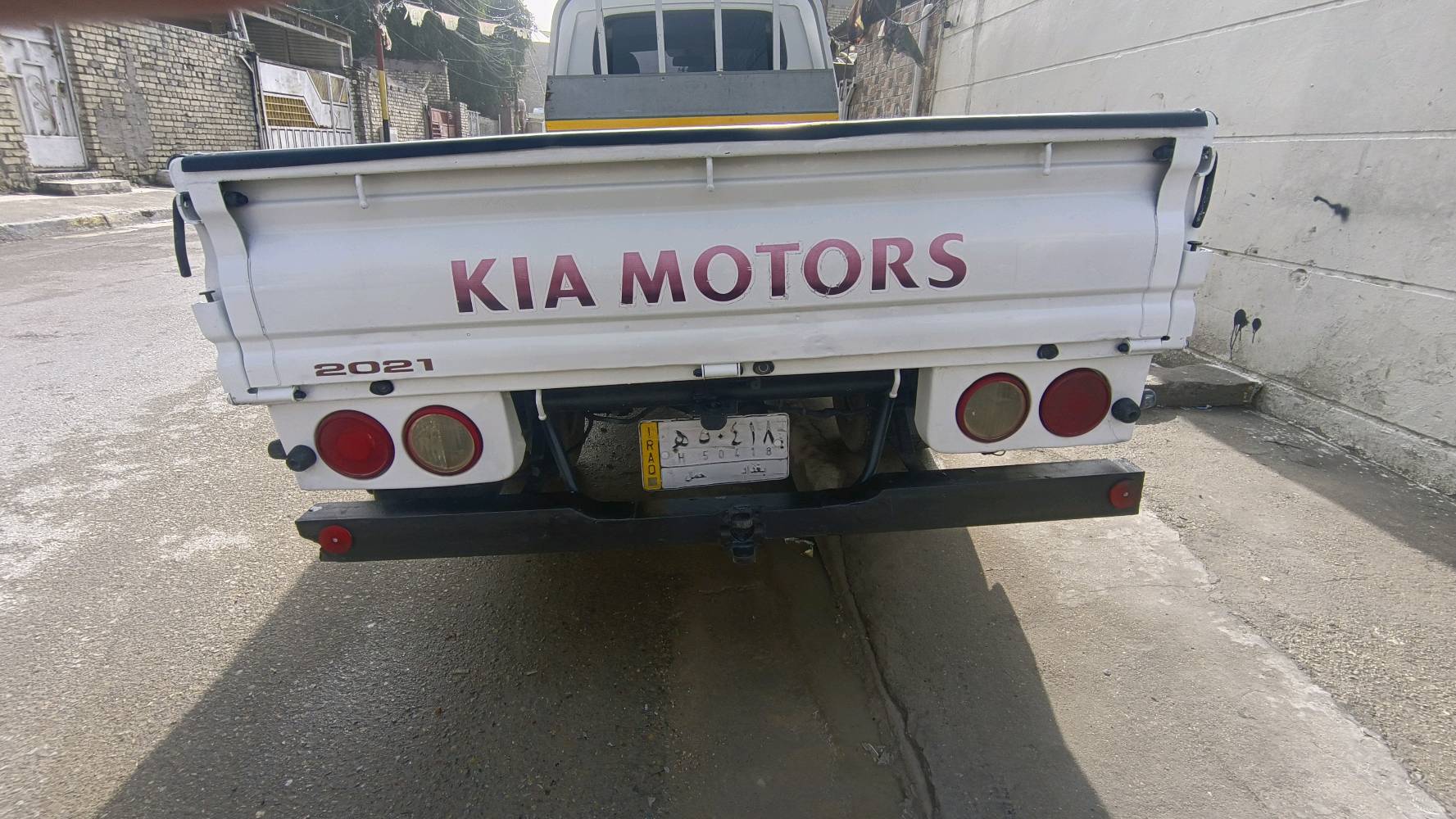 كيا بنكو موديل 2016  محرك 2700 بلادي
مكفولة كفالة عامة ضربة وكص وتبديل صبغ مكانات بصيطة 
شاصي مكفول 
محرك كير اكسن مكفول 
تبريد شقال 
تخم تاير امامي خلفي جدد 
حدادية جديدة
سيارة مامتعوبة علا وضع الشركة 
السعر 114  وبي مجال 
رقم بغداد  وطني تحويل مباشر. سنوية لغاية 27
مكاني بغداد مدينة الصدر الاورفلي 
رقم الهاتف ***********
