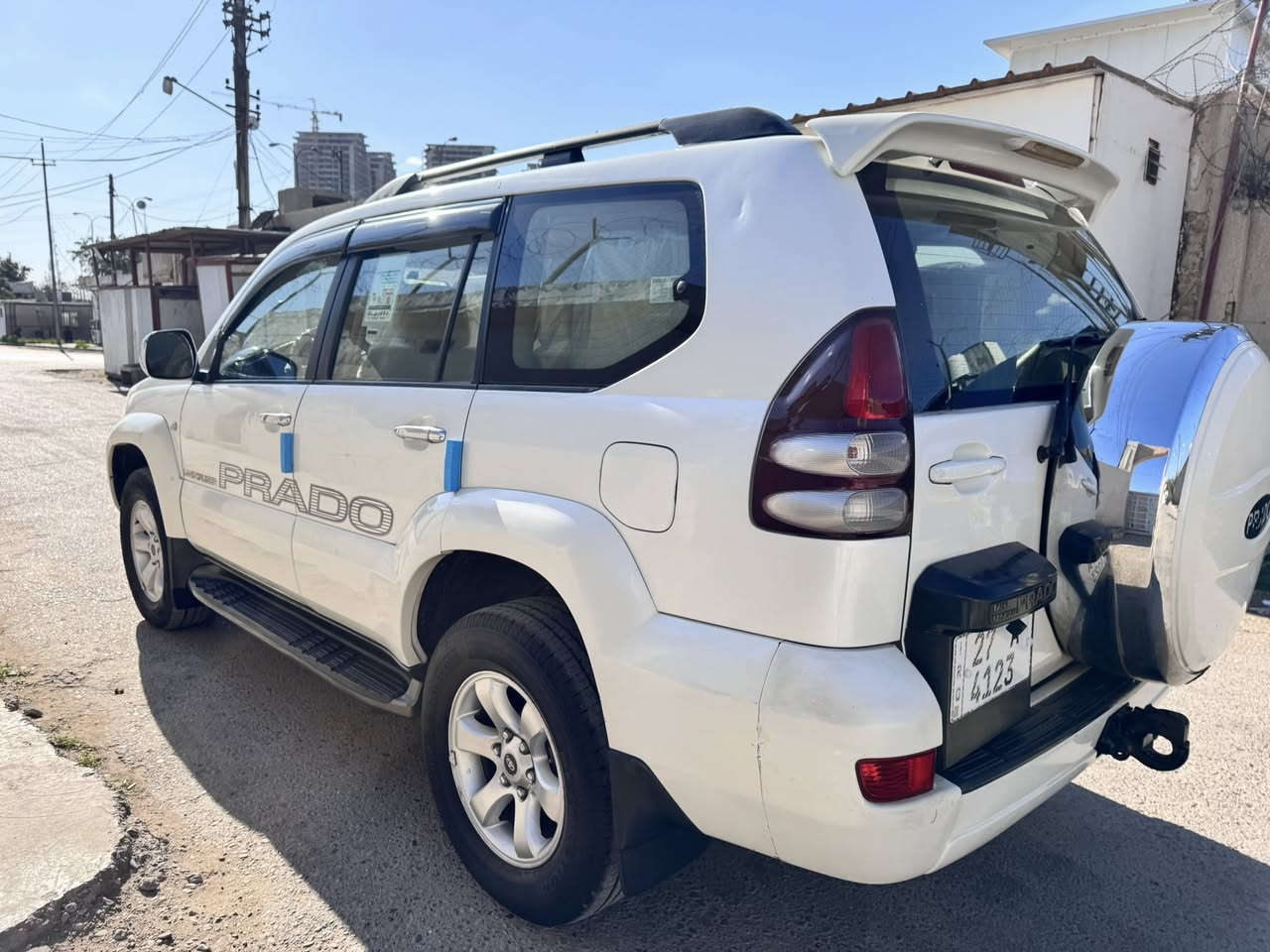 يالله للبيع برادو 2007 
6 سلندر بيها جاملغ وبنيد اثر طخة 
الباقي مكفول كير مكينه حدادية تبريد 
تخم تاير كله شرط الفحص سيارة حلوة 
السعر 165 وبيها مجال بصيط المكان بغداد 
الاستفسار ***********
