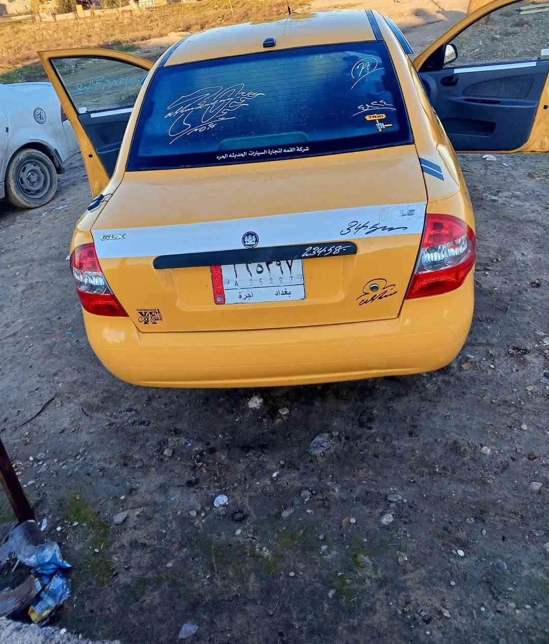 السلام عليكم سياره طيبه تبريد 🥶 شغال تدفئه 🔥 المحرك قبل شهر شادو مال كصه شرط الكير البك يفلت فقط موديل 2014وشرط الوكاله مشروع وطني صاحبه بل ايمن  وتحويل بيه كابون بانزين هيئه صفر غرمات 150الباقي كلو شرط السعر 40بيه مجال شراي تدلل المكان موصل حي المثنى ***********
