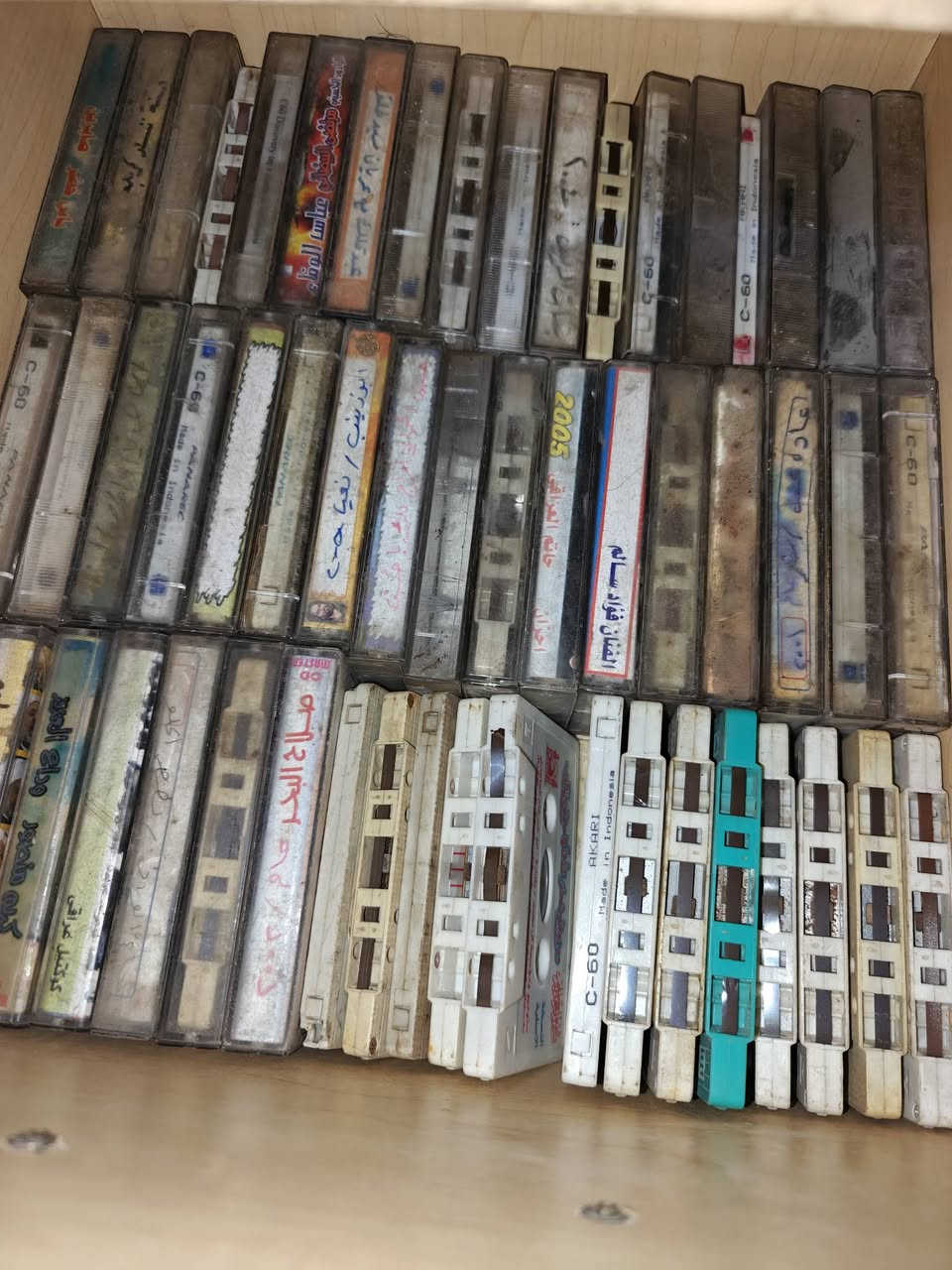 مسجل شغال بس متروك مع 50 شريط كاسيت مشكل أغاني محاضرات لطميات 
ومنفخ مال اطارات سياره وراديو صغير 2 ابيع هل موجود راديوات سعرهن كلهن شلع ابيع شلع 100 الف مكاني بغداد جميله أي استفسار مراسلتي على الخاص


**إذا كنت صاحب هذا الإعلان وتريد حذفه لأي سبب، رجاءا أرسل رسالة إلى الدعم الفني**