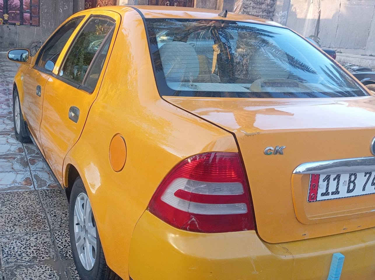 سلام عليكم للبيع
جيلي سي كي موديل 2013 رقم بغداد تحويل مباشر  مكفوله من حادث بيهه صبغ جاملغ امامي الأيمن والايسر اثر شخوط فقط كير ومحرك مكفولات صدر امامي خلفي جديد تخم تاير جديد كهربائيات شغاله 
السعر 40 وبيهه مجال 
المكان بابل المسيب
الاتصال ***********
