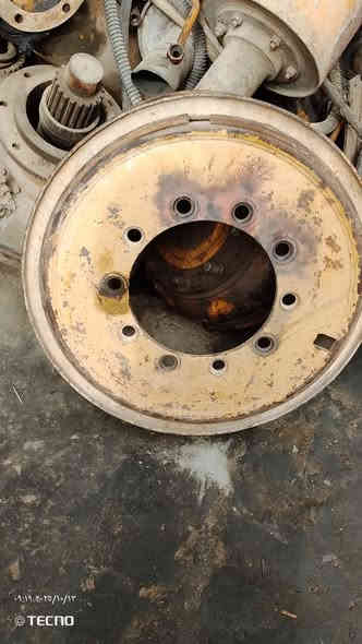 السلام عليكم توجد ويالة كريدر كوماتسو و كريدر مسيوبيشي 24 وادوات تفصيخ كريدر كوماتسو و كريدر مسيوبيشي ورشة الفيتر أبو دعاء الغزي لتصليح وبيع وشراء المكائن الثقيلة كريدر كوماتسو و كريدر مسيوبيشي وادوتها الاحتياطية بغداد جرف النداف قرب جسر ديالى الجديد  ***********
