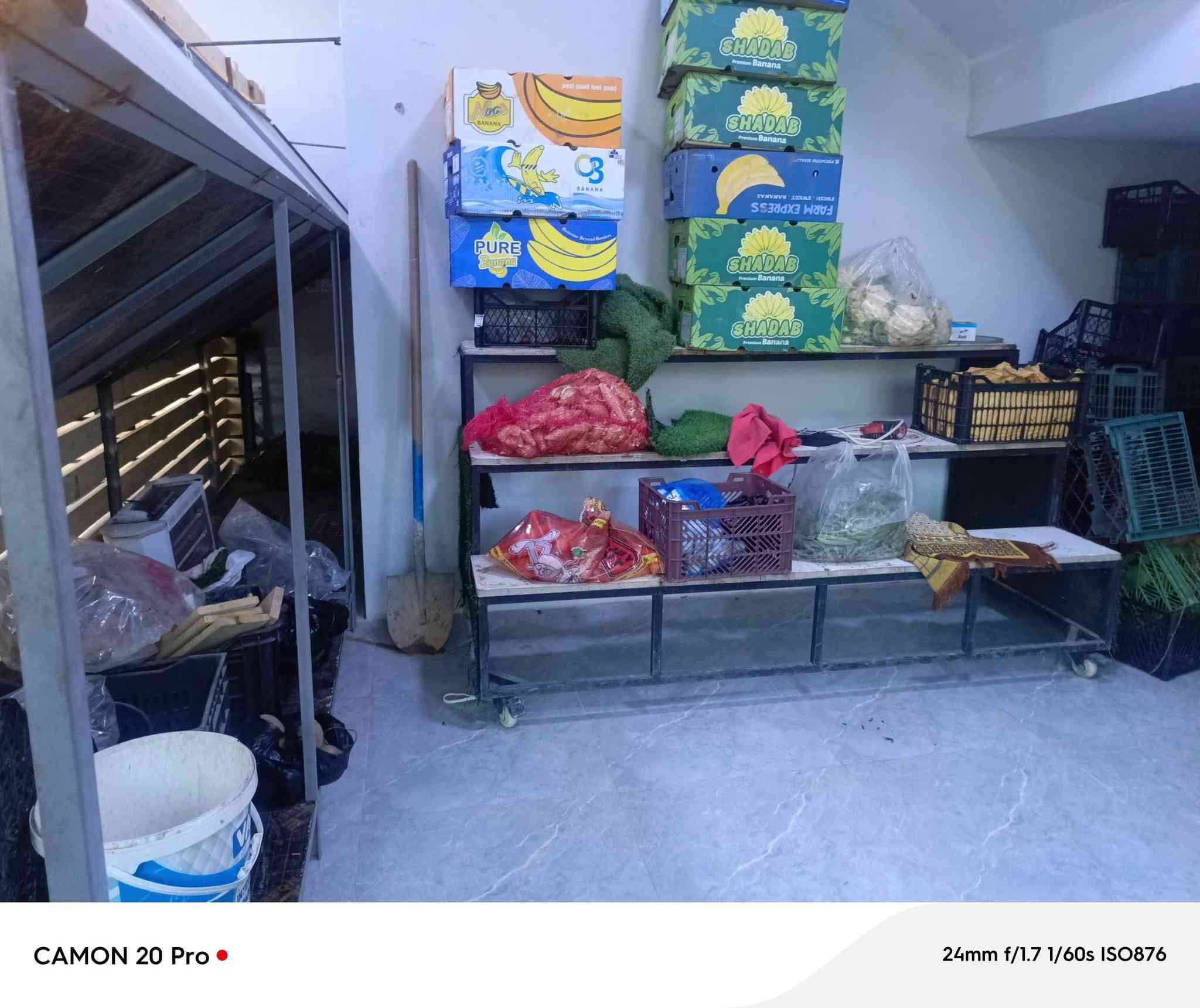 رفوف محل مخضر كامل لبيع ***********
