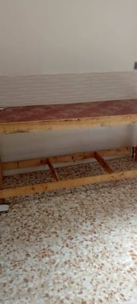 ميز فصال • ٢م×١م • جديدة