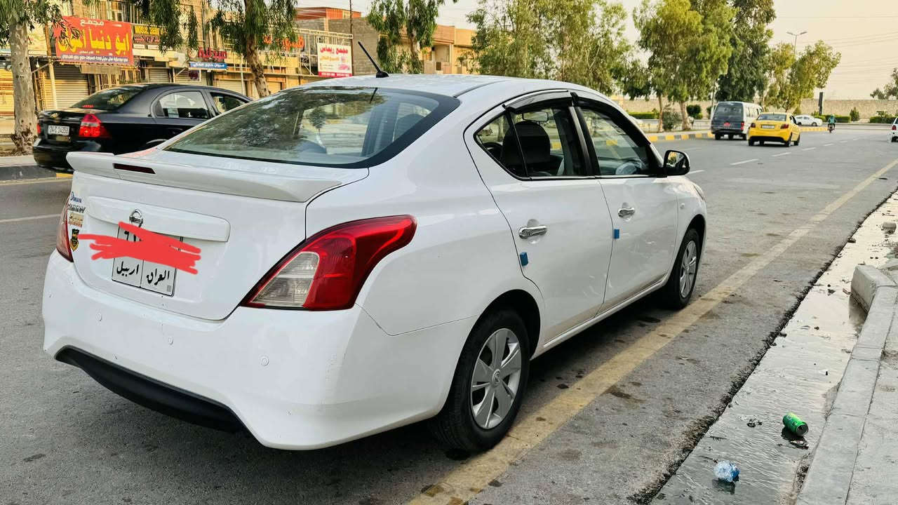 صني هندي 2020
بدون صبغ 
بيها بارد فقط 
ماشيه 84 كم
106 بيها مجال بسيط
***********
