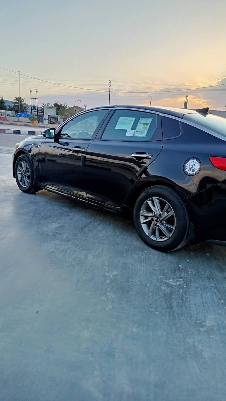 أوبتما 2020 سياره جديده وجاهزه بيه 3قطع صبغ بدون اي دواخل ايرباك سليم مكان  السياره ديوانيه السعر 120(***********)
