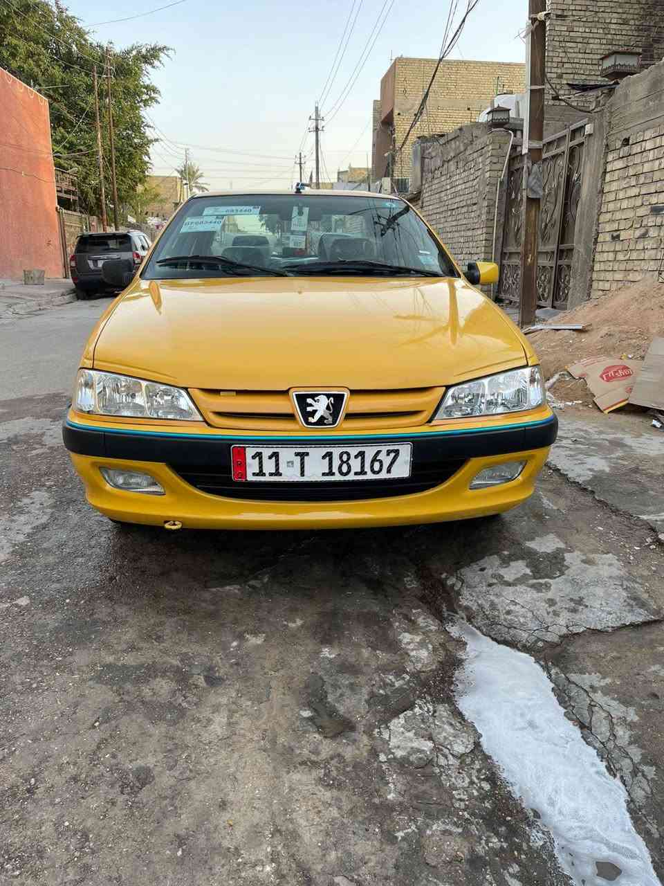 سلام عليكم البيع بيجو مديل 10
بسمي رقم نكليزي مصفره هيه وغرمات 
مكفوله كفاله ماشيه 97 سياره جديده 
كير ومكينه مكفولات تبريد شغال كهربايات كله شغاله 
صدر عله شركه جديد سياره كله عل بلادي عله ايد واحده 
مكان سياره بغداد مدينه صدر الورفلي سعر 45
تصال ***********
