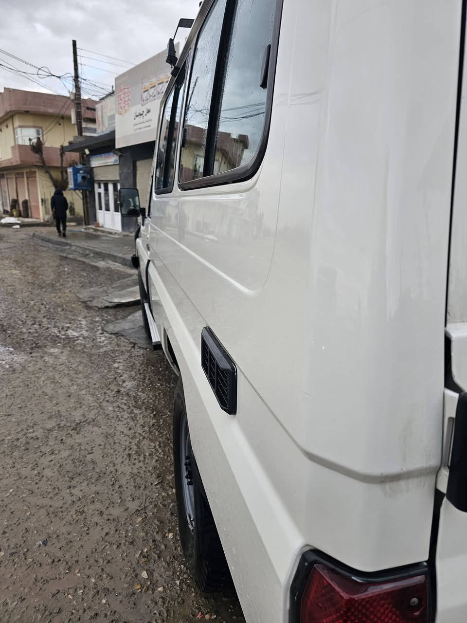 تویتا مێک زەمین 2000 گاز
181000کم ڕۆشتووە ڕەقەم سلیمانی عەسڵی 
دەعامی بۆ دەعامی دەقی شەریکە 
بۆفرۆشتن ***********   ***********
شوێن سلیمانی
