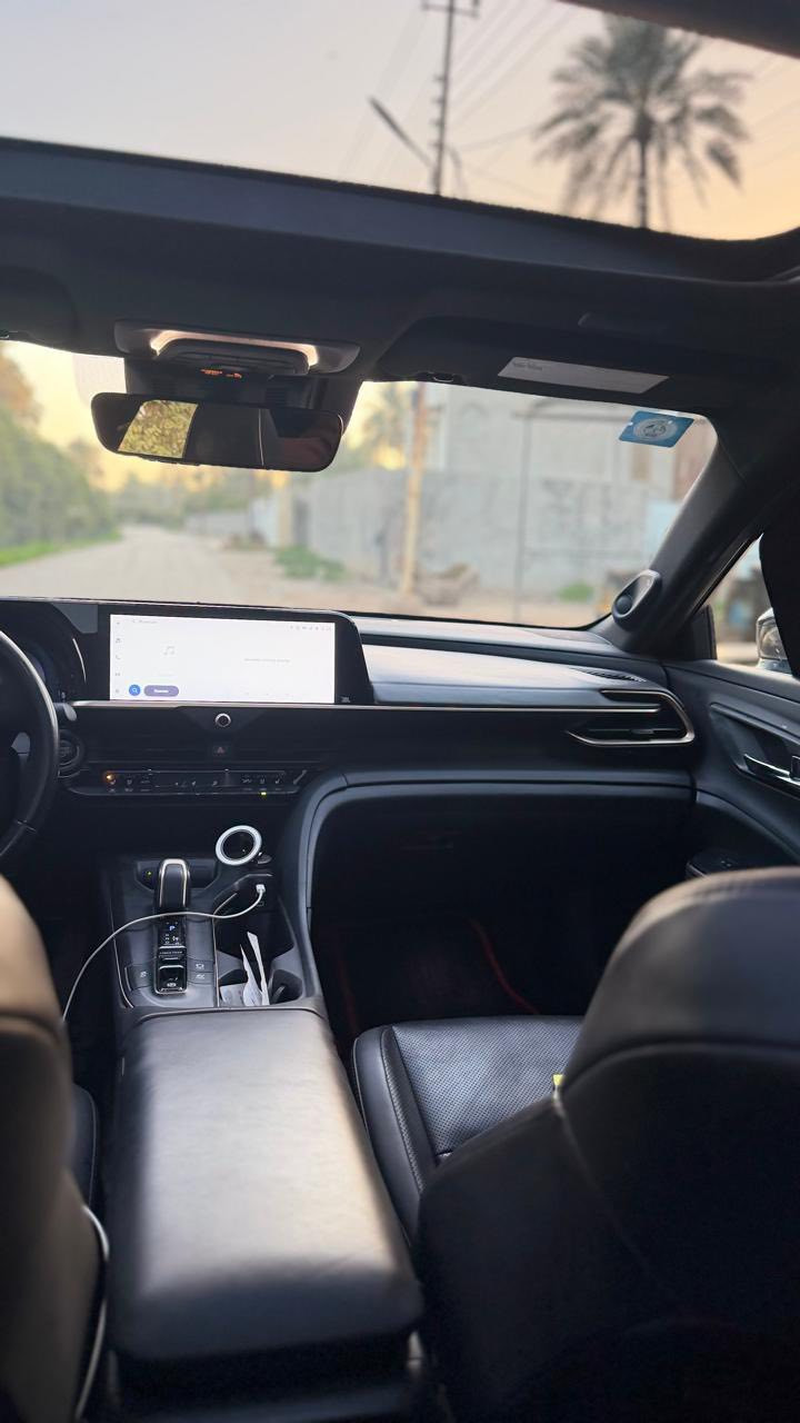 #سعر_مغرى_جدا
تويوتا كراون ( مليكة) ٢٠٢٣ 

TOYOTA CROWN 2023

مواصفات Limited:-

واحد ع واحد

بصمة

نظام المفتاح الذكي

تبريد المقاعد

شاشة

مثبت السرعة

شاحن لاسلكي

تدفئة المقاعد 

المصابيح الأمامية ليد

سقف بانورامي

الكاميرا الخلفية

رادار ٣٦٠ درجة

مستشعر وقوف

تدفئة مقود القيادة

إغلاق الأبواب الناعم

فول تحكم ستيرن

لوحة قيادة الكتروني 

مانع للانزلاق 

هاند بريك بصمة 

اوتو هولد 

سماعة JBL🔊

سقف شيشة

تبريد مركزي

رادار جانبي

ماشية 34مايل

V4 (2.5) engine 

Hybrid 

السيارة وار امريكي

بيها 3 قطع صبغ 

وحدة بارد 

***********

  السعر /240 وبيها مجال
