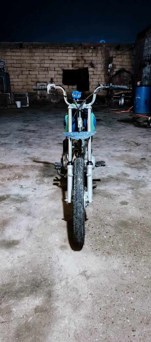 دراجه للبيع مبدل بستم ولفات أنتنس فقط
1️⃣دراجه خير من الله
 2️⃣شلعه فول
3️⃣ تعمير 25
4️⃣ بس محرك ما مبدل
5️⃣ دراجه أصولي  
سعر 750 بيها مجال قليل 
***********
