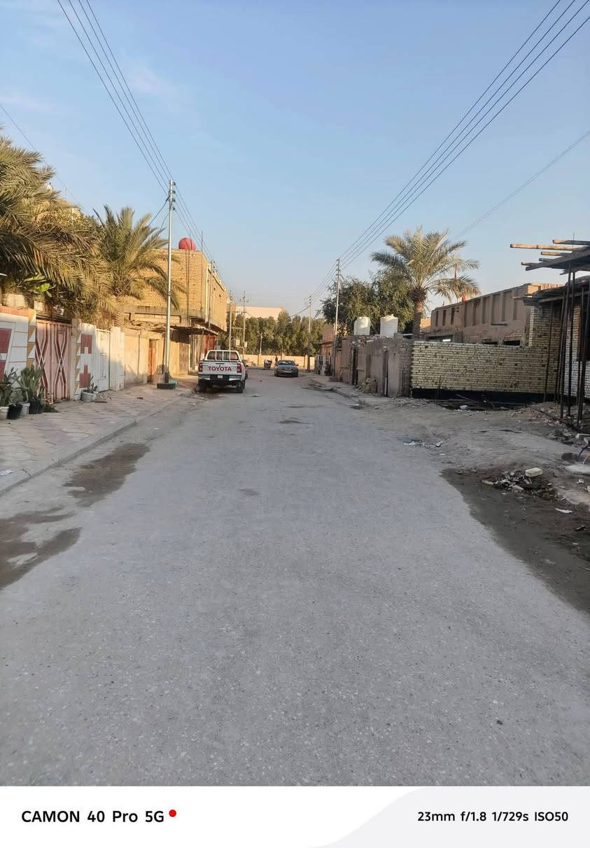 بيت طابو صرف مساحه 300 ناحيه الفضليه حي مدني ثاني مقابيل مدرسه محمد الباقر الصدر سعر ١٢٨  بناء طابوك سقف كونكريت اول طابق غرف 2 مطبخ صاله صحيات طارمه ديوانيه ثاني طابق غرف 2 صاله صحيات بناء ثرمستون سقف سندويش خدمات ماء كهرباء شارع تبليط مجاري مدارس وتصال عله رقم *********** وتصال عله واساب
