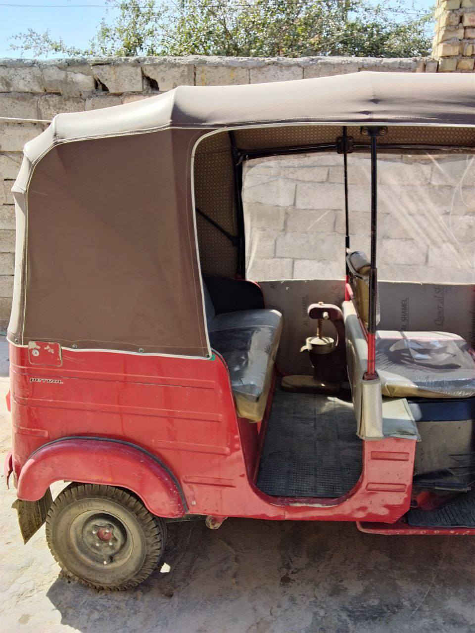 سلام عليكم تكتك موديل ١٨ شهر ١٠ رقم سنويه تحويل ثاني يوم مكان بغداد جسر ديالى اتصال ***********
