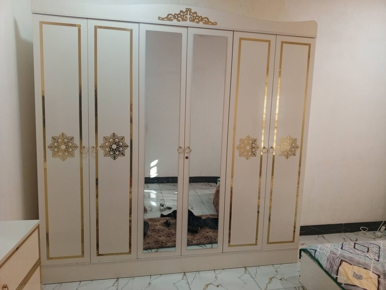 السلام عليكم 
للبيع غرفه نوع تركي نظيفه
السعر 550 التواصل على الارقام 
*********** ‏/ ‪***********‬‏
