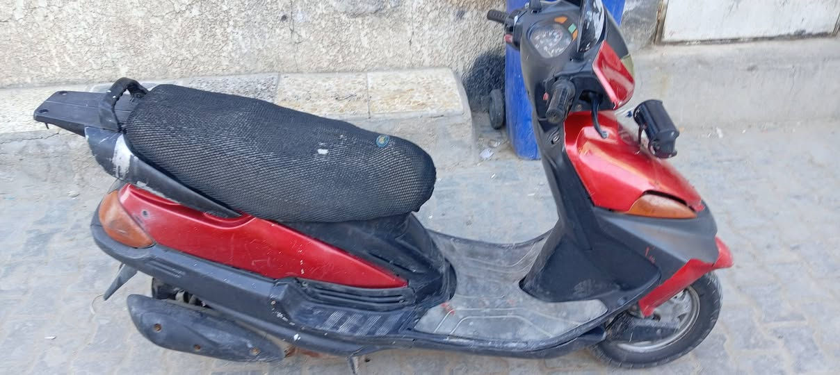 سلام عليكم  دراجة فراشة ١٤٠ البيع  السعر ٣٠٠ وبيهة مجال  الهاتف  ***********
