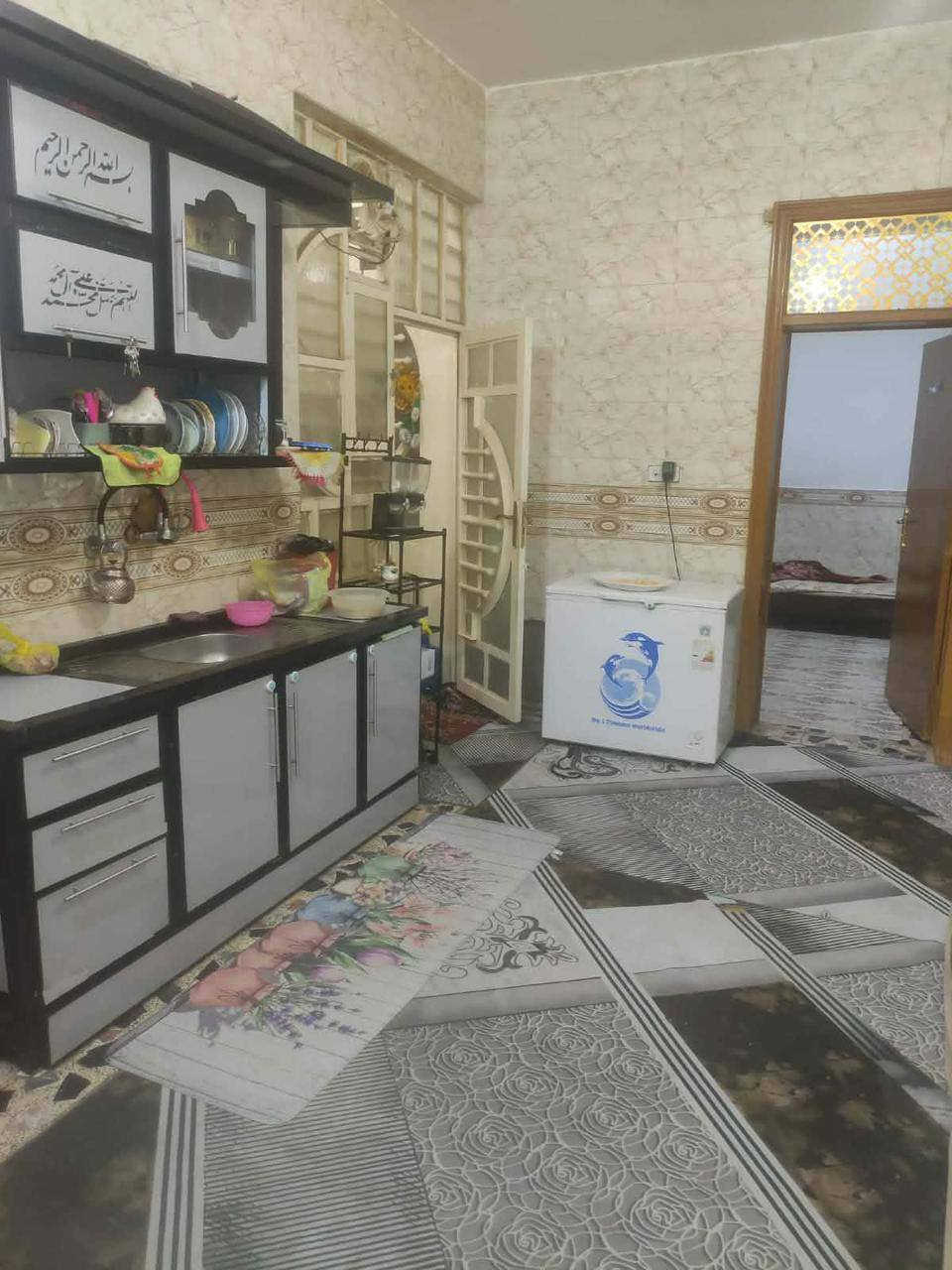عندي
بيت  بحي النداء شارع مجمع بيتي مساحه100 متر طابقين ويصير طابق ثالث مطلوب للعقار 

المسدد للدوله 30 باقي 55 أو اقل تسديد الباقي عليك    المنطقه 55 شارع عرض 20 ثلاث غرف كل غرفه نفس القياس 4×5 والستقبال 5×5 وصاله 4×5 صحيات داخلي وخارجي 

اذا اكو بيت مراوس بس كون ممطلوب للدوله 

بي عرض حلو 

تنطي 5 مليون تنشال الفوائد 

للاستفسار الاتصال 

*********** مكتب الخالدي 

البناء كله كونكريت
اذا تنطي ال5 مليون
يقل التسديد
يعني 
يقيمة التسديد الشهري
460 
يصير
360

