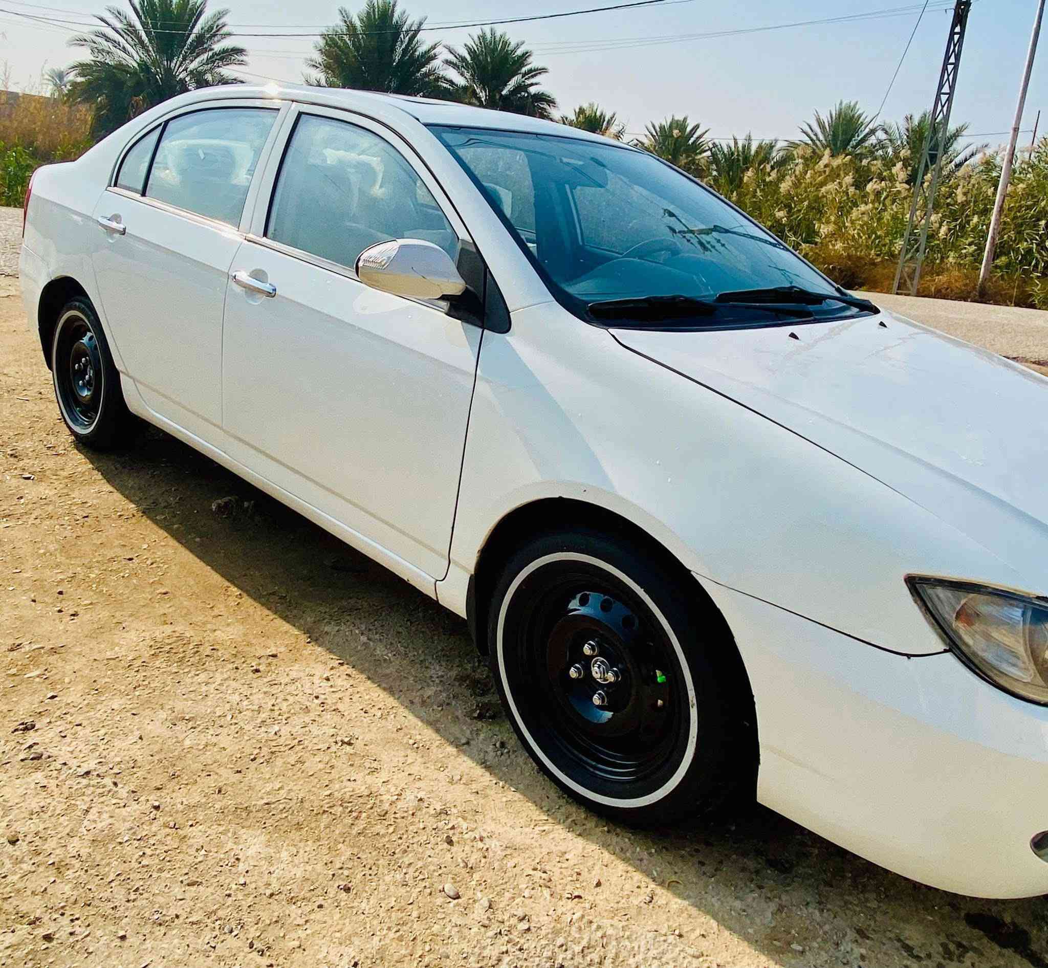 ليفان 620 موديل 2013  رقم بغداد مشروع وطني تحويل ثاني يوم
كير ومحرك بلادي (مكفولات) 
مكفوله من الضربه والتبديل 
الكشر نضيف فول نضافه السياره
تبريد شغال 🧊 
كهربائيات كله شغاله
شاشه كامره فتحه فول السياره
السعر 50 وبيه مجال
***********
مكان بابل ابي غرق
