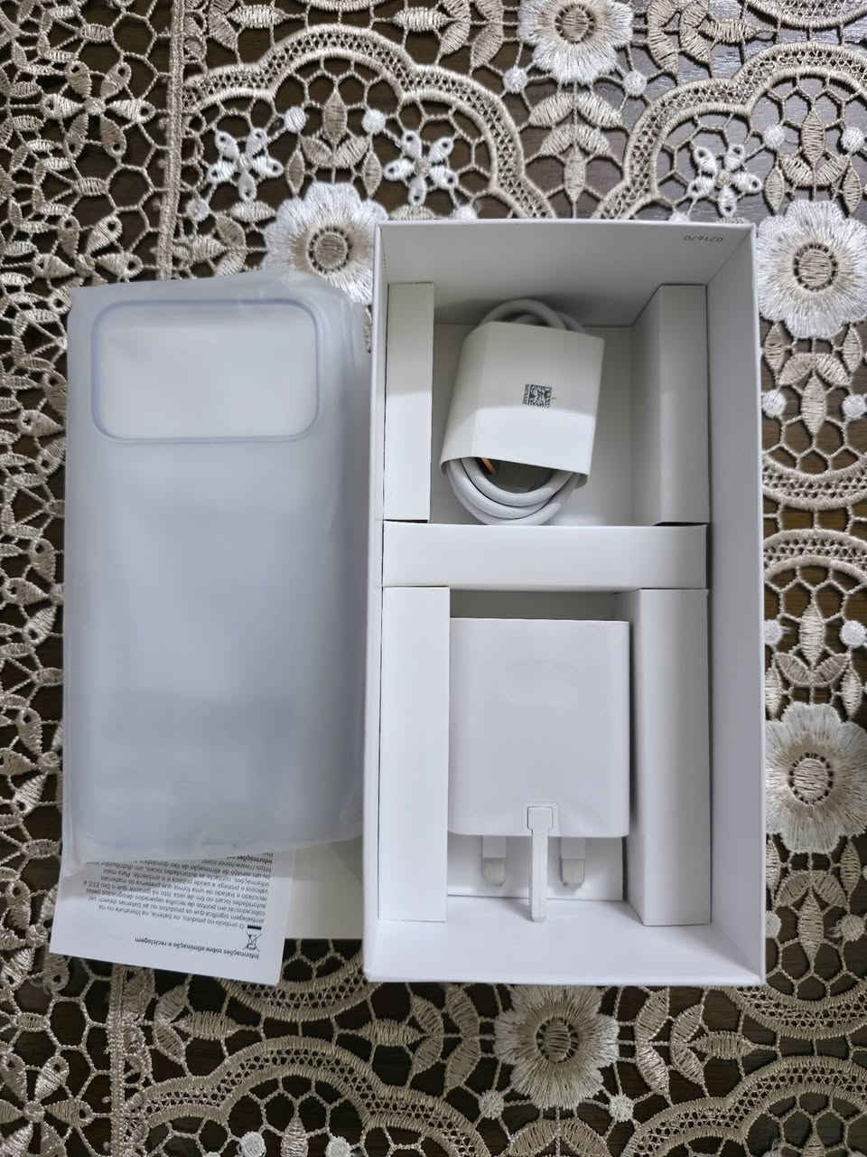 اللهم صلي على محمد وال محمد
حياكم الله 
HONOR 600 5G
ذاكره 256
عشوائيه 12
جهاز شرط فقط مفتوح من الكارتون 
السعر 525
العنوان بغداد حي الجهاد 
***********
