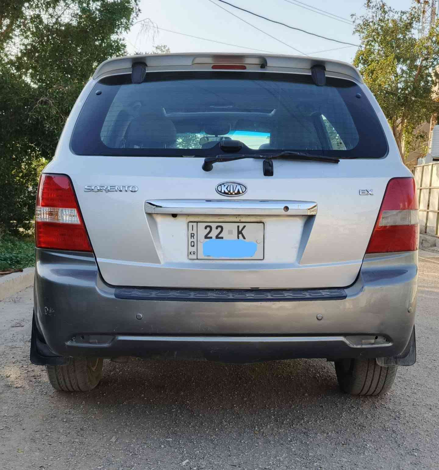 سلام عليكم
للبيع  او مراوس كيا سورنتو موديل ٢٠٠٧ لون رصاصي رقم ارببل الدولي تحويل مباشر هزة مامنتهية سنوية لغاية 28 محرك 6v تبريد شغال ثلج كير محرك صدر أمامي خلفي كلة مكفولات السيارة وأرد خليجي بدون حادث بيهة صبغ جاملغ أمامي اثر طخة خفيفة جهة السايق ونص باب السايق والباب الخلفي نفس الجهة اثر جراد وشخوط بدون حادث والباقي بلادي كهربائيات كلهة شغالة بلادية المواصفات فتحة بنرامة كامرة دوارة +بلوتوث مري كهرباء 5ويل كب بلادي السيارة 5راكب 
محرك ٣٣٠٠ ٦ سلندر
كير محرك تبريد مكفولات
تريد وكالة تريد تحويل
السعر : 80 وبيها مجال
الرقم: ***********
مكاني بغداد

