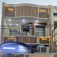 للبيع بيت مساحه 100متر يتكون من ثلاث غرف نوم وصاله ومطبخ وحمام وخدمات ...