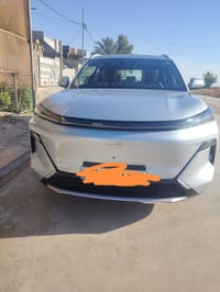 جيلي كلكسي ستارشيب 7 2025 بلكن هايبرد تمشي ٥٥ كيلو الشحنه او ١٣٠٠ كيلو...