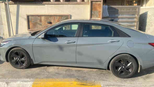 النترا وارد أمريكي ٢٠٢٢هايبرد  مواصفات بصمه أبواب بصمه تشغيل تشغيل عن بعد هاند بريك بصمه ٣انضمه قياده توقف ذاتي تحديد مسار 
رادارات امامي خلفي كفاله هواي بيه مواصفات 
الضرر تبديل قبق جنطه خوض كفاله شواصي لغد كفاله قبق الجنطه اصلي ابلادي نفس اللون ماشيه ٩١
سياره بلاديه جديده اريباكات جميعها سليمه حجراكزوز بلادي 
السعر ١٥٠
مكانها بغداد رقم وسنويه وهزه حديد بسمي
هاتف ***********
