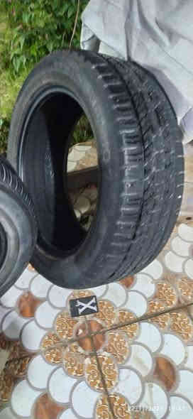 تخم تاير سورنتو كوري حجم 55/235/19نظافة 75٪وهذا رقمي***********
