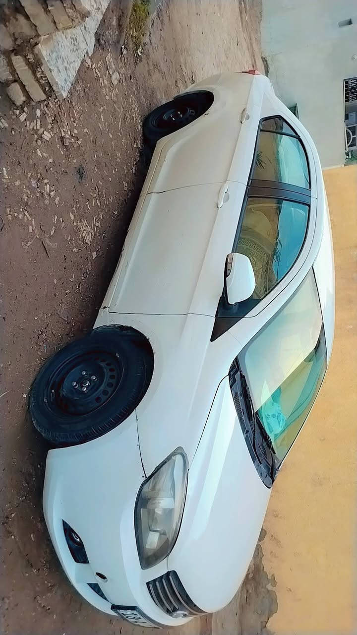 السلام عليكم / للبيع كريت ول فولكس كير عادي باسمي رقم انكليزي بابل حدادية كهربائيات كامله مسجل شاشة ويل عادي اسود السنوية لغاية 2030  مكان السيارة بابل و للتفاصيل اكثر الاتصال على الرقم *********** عمار ابو فضل
