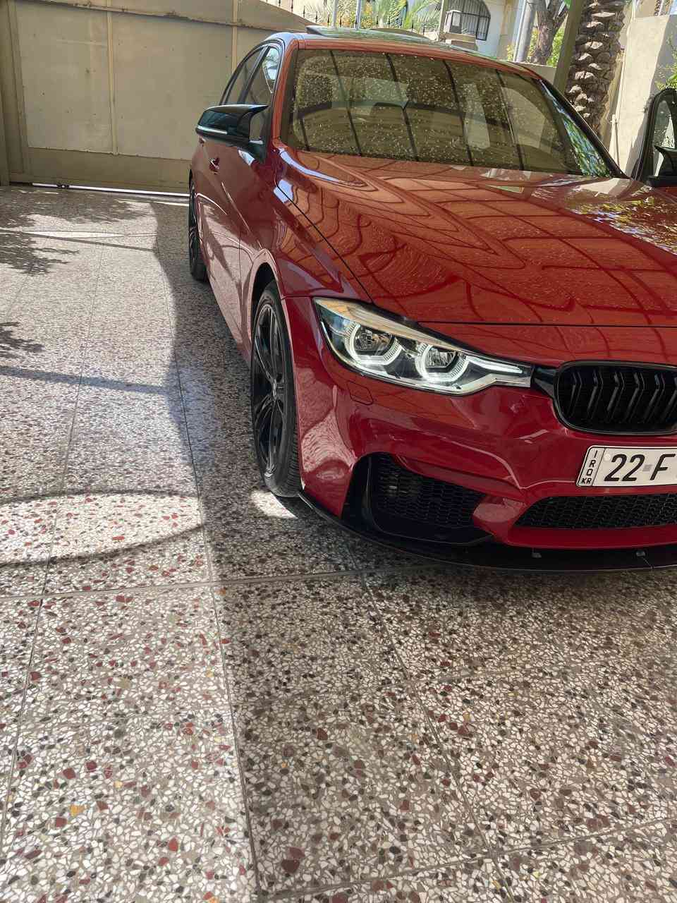 السلام عليكم
Bmw 330i للبيع 2018

(كلين تايتل بدون ايرباك بدون اي حادث بدون قطره صبغ)

مكفوله حتى من غرق ومن كلشي كفاله سياره 

انضف 330 بموديليها 

ماشيه 59 الف
محركها 2000 تون بور توربو

السياره فول موصفات ام بكج بلادي 

السياره m مو عاديه

فتحه 

شفتات سترين

كشنات تدفئه

سترين تدفئه

ميموري خزن 

مري قلاب وشفط وترحيب

بصمه 

وبعد بيها هوايه موصفات 

لاستفسار 

***********

مكان السياره بغداد

السعر 169 وبيها مجال بسيط

