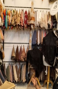 واجهة محل • حجابات • استعمال يوم واحد