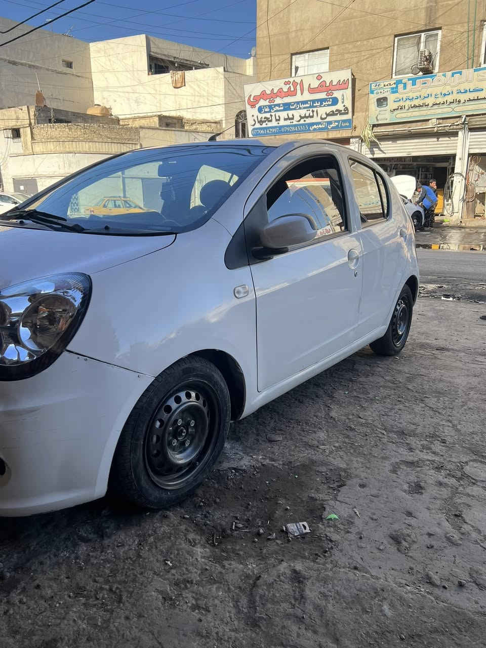 سلام عليكم
للبيع جيلي باندا 

موديل 2013

ماشية 65 الف كيلو حقيقي

رقم انكليزي سنوية جديدة ل 2029
بأسم والدتي تعلمت بيها سياقة 

كفالة من الصبغ والبارد بس ربع جاملغ جهة سايق رشيتة للجمالية بسبب شخوط وموجودة صورتة قبل ماصبغة

محرك كير بلاديات خير من الله
السيارة ما بيها اي نقص 

كهربائيات ما بيها اي نقص 

حدادية جداً نظيفة 

شاشة اندرويد وكامرة خلفية

منظومة تبريد جديدة تبريد ثلج ❄️ 

تخم تاير والويالة جديدات

باتري جديد 

 بلكات فيت بم جدد

السيارة نظيفة وحلوة مال بيت ما بيها اي نقص

سعرها 55$ وبيها مجال بسيط

مكان بغداد السيدية

الرقم : ***********
