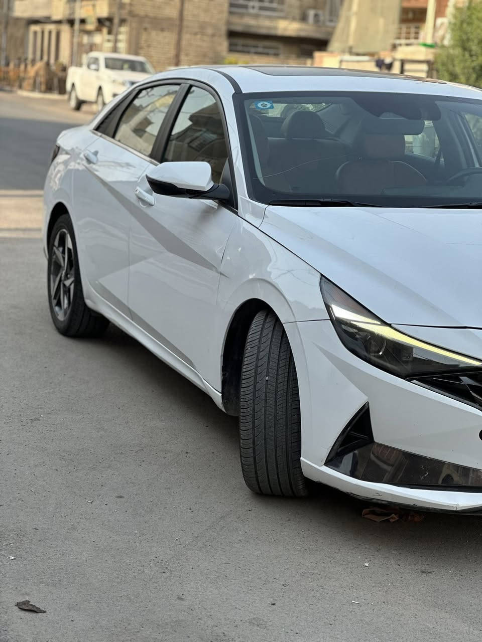 السلام عليكم 
من رخصه الادمن 
النتره 2022هايبرد  فول للاخير ١/١وارد كندي السياره 
ضرره جاملغ وبنيد فقط ايرباك فقط ستيرن ضرر جدا بسيط 

داخل قرميدي 
٣ انضمه قياده 
بصمه 
تحكم سترين 
شاشه جبيره 
كامره 
حساسات 360 
هند بريك كهرباء 
اتو هولد 
تحديد مسار 
قياده ذاتيه 
تثبيت سرعه 
فتحه 
عدد السرعه دجتل 
موصفات الفول معروفه بعد 
مكان سياره بغداد 
السعر 147 ورقه بيه مجال للشراي 
الاستفسار
***********
