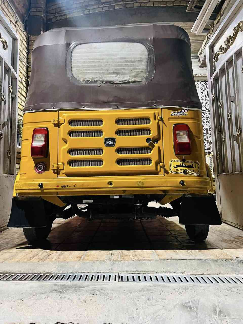 السلام عليكم 
تكتك للبيع مديل2020
شهر ل10 رقم بغداد لوحات ماطالعه 
بيها بارد قليل بلغد وبيها يم البكلايت بارد
الكشر شوفت عينكم تجي وتكلب 
المكينه مجفته تجفيت شركه مابيها تنقيص تبخير 
مكاني بغداد الحسينيه مال راشديه
اي ستفسار رقم وبي واتساب ***********
