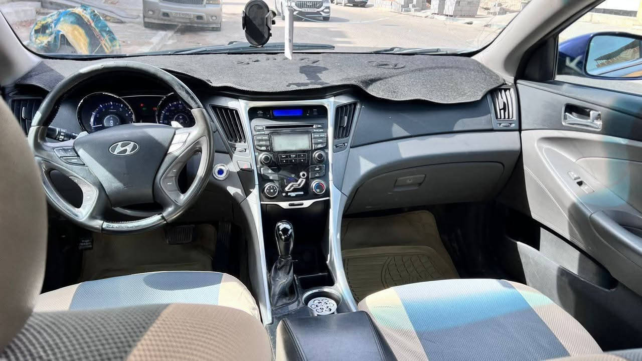 سلام عليكم خوان سياره سوناته 14بانزين مكينه دوش جاهزه من طول الطول بس شوي مكينه بيه صوت اول ماتشتغل سعر 35قفل ***********
