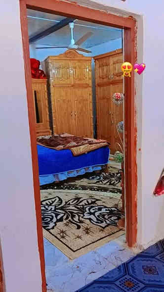 بيت للبيع ميت متر مربع ور عمارات فلاح خمس دونم صويره شار مطار سند 25 سعر 30 بي مجال ***********
