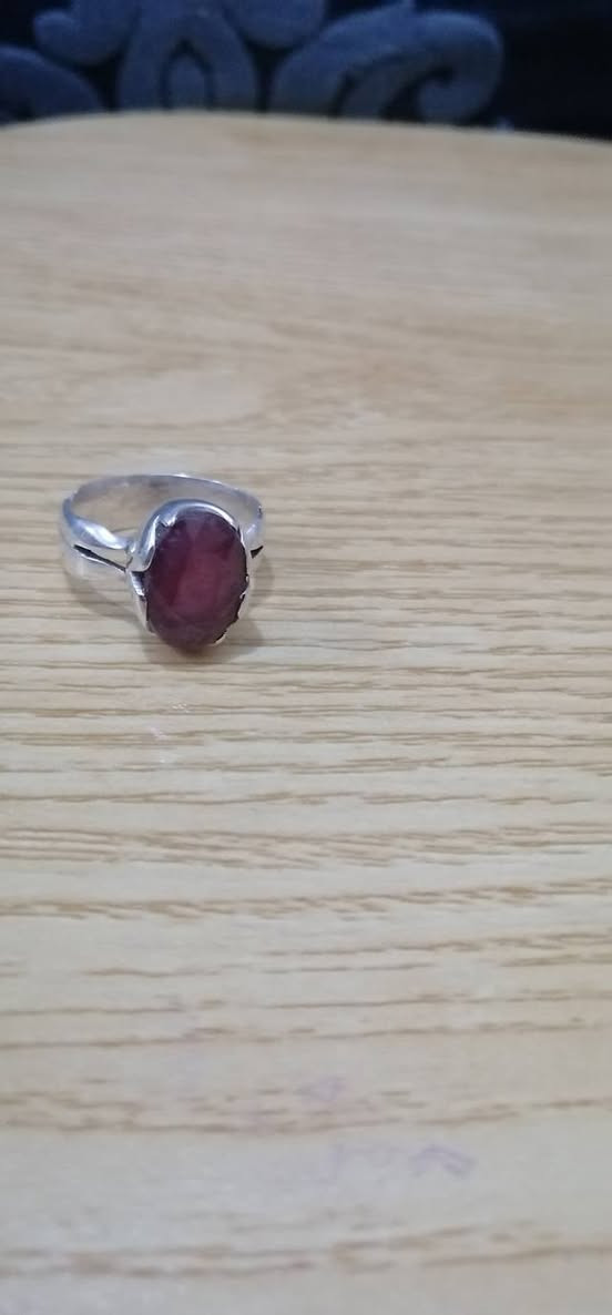 محبس ياقوت أفريقي شرط للبيع بل ٤٠ الف سماوا ماكو توصيل خاص رقم
***********
