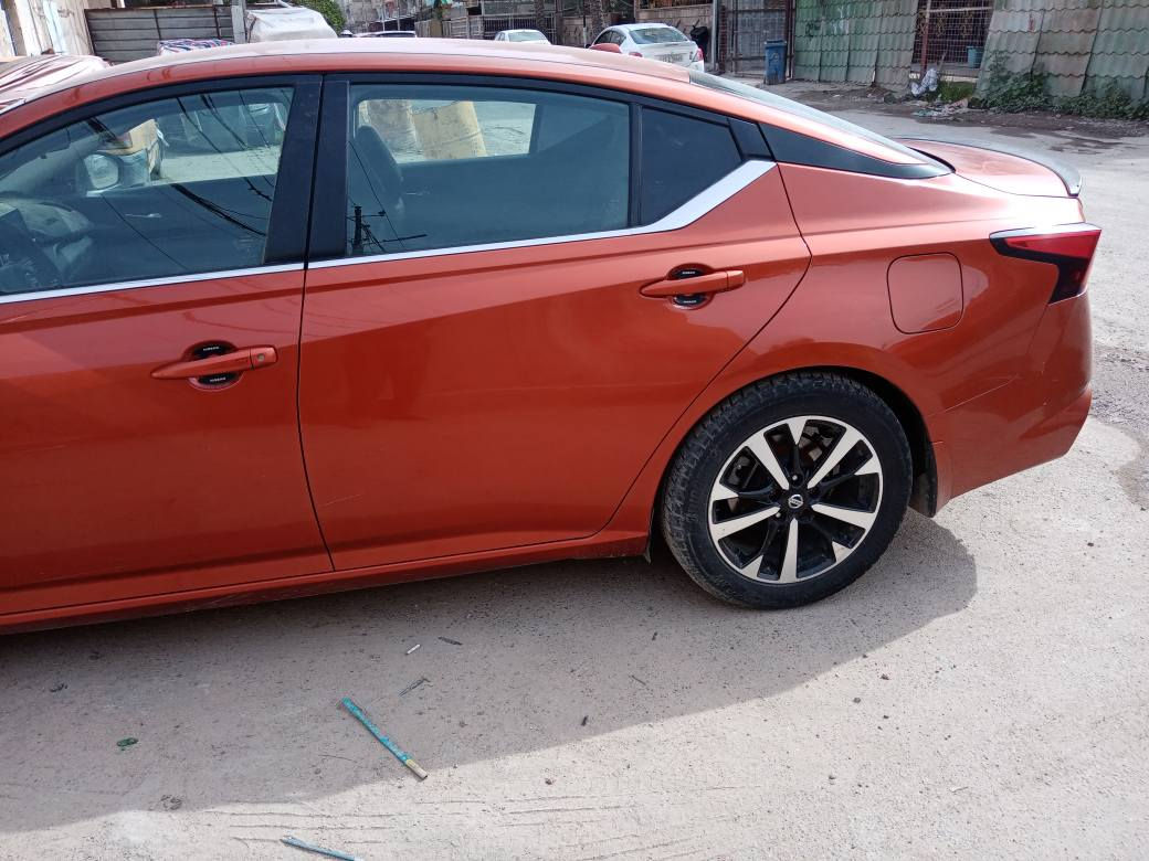 السلام عليكم
التيما موديل ٢٠ sr لون مشمشي مميز رقم اربيل مكانه بغداد للبيع او مراوس بعاليه توكسان او سبورتج او سلتوس حادثه بأمريكا جاملغ وبنيد سرقه وبيه هنا حادث بنفس الجاملغ المسروق جزء منه مصبوغ وجزء بارد والجاملغ عكس السايق بي بارد ٥ اصابع بخشم الجاملغ السياره حلوه وكاعده وعندي فديو توضيحي للسياره ذاكر بي كل التفاصيل وصور الحادث موجوده بغداد, العراق


**إذا كنت صاحب هذا الإعلان وتريد حذفه لأي سبب، رجاءا أرسل رسالة إلى الدعم الفني**