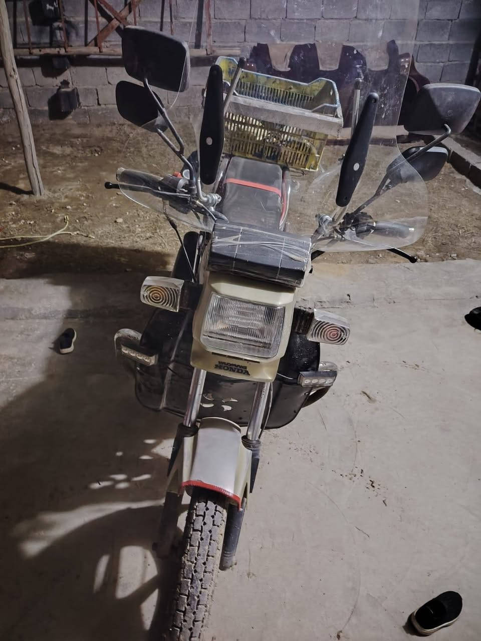 السلام عليكم فيوم للبيع كلك مكفولة من السرقة كلها شغالة سلف كهربائيات كربلاء حي  الغدير السعر 400###***********
