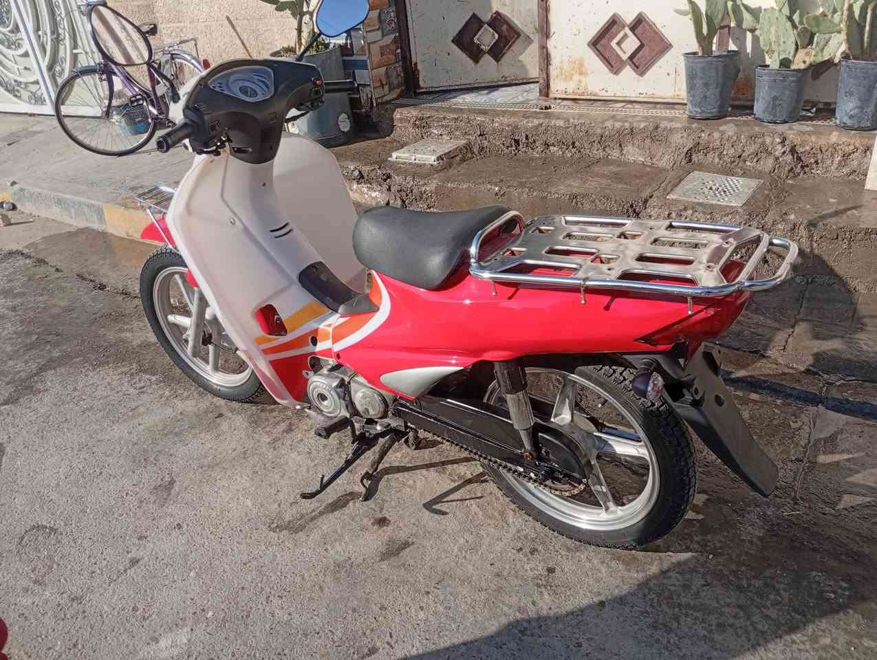 السلام عليكم لبيع سرفيز 
كله شغال وجديد 
سعر ب650
***********
مكان بلد
مو شراي اطلع كبل
