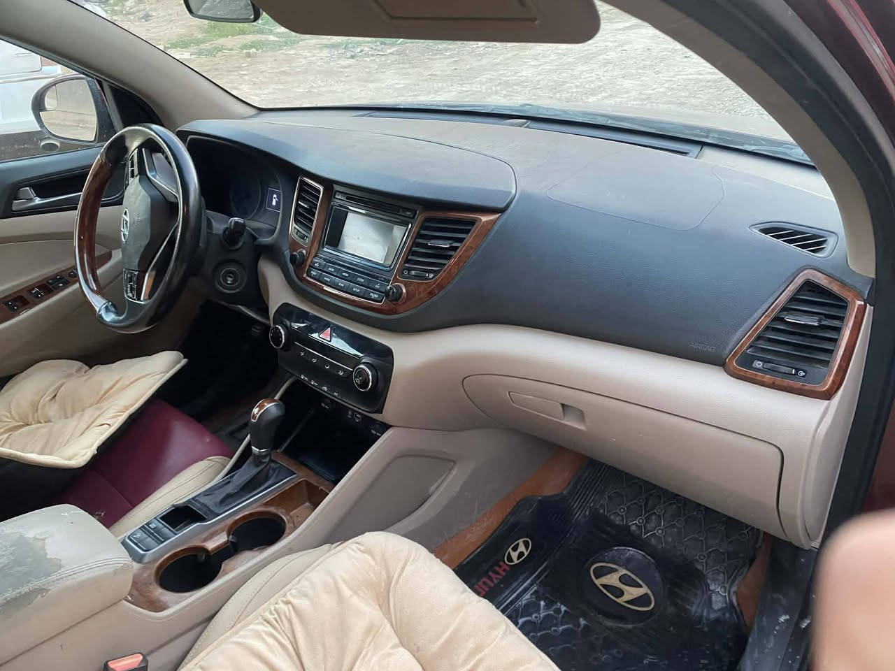 2016 سياره نظيفه جدا ماشيه 108 بس البنيد مرشوش بدون اي دواخل داخل عسلي كشن كهرباء حساسات تحكمات كامره دواره رقم بغداد مميز تخم تاير صدر جديد للبيع او مراوس تليفون ***********
