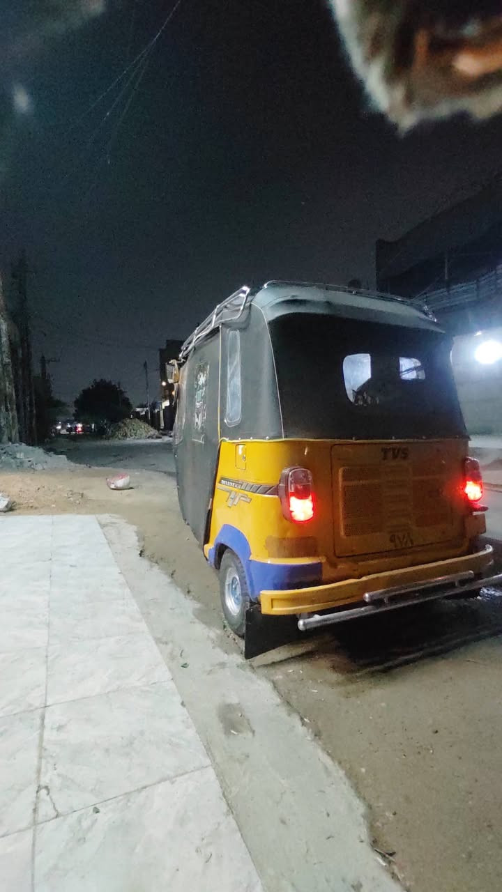 السلام عليكم تكتك موديل 22 شهر الرابع تكتك بسمي مرقم تكتك بيه نواقص بيه كلجات وببنات مال ستيرت تكتك خير من الله تكتك بيه شوي جوه البكليت راجع عل حار (***********) سعر 6800 .تكتك بدون سوبايه    دمام ومسجل وياه 💗
