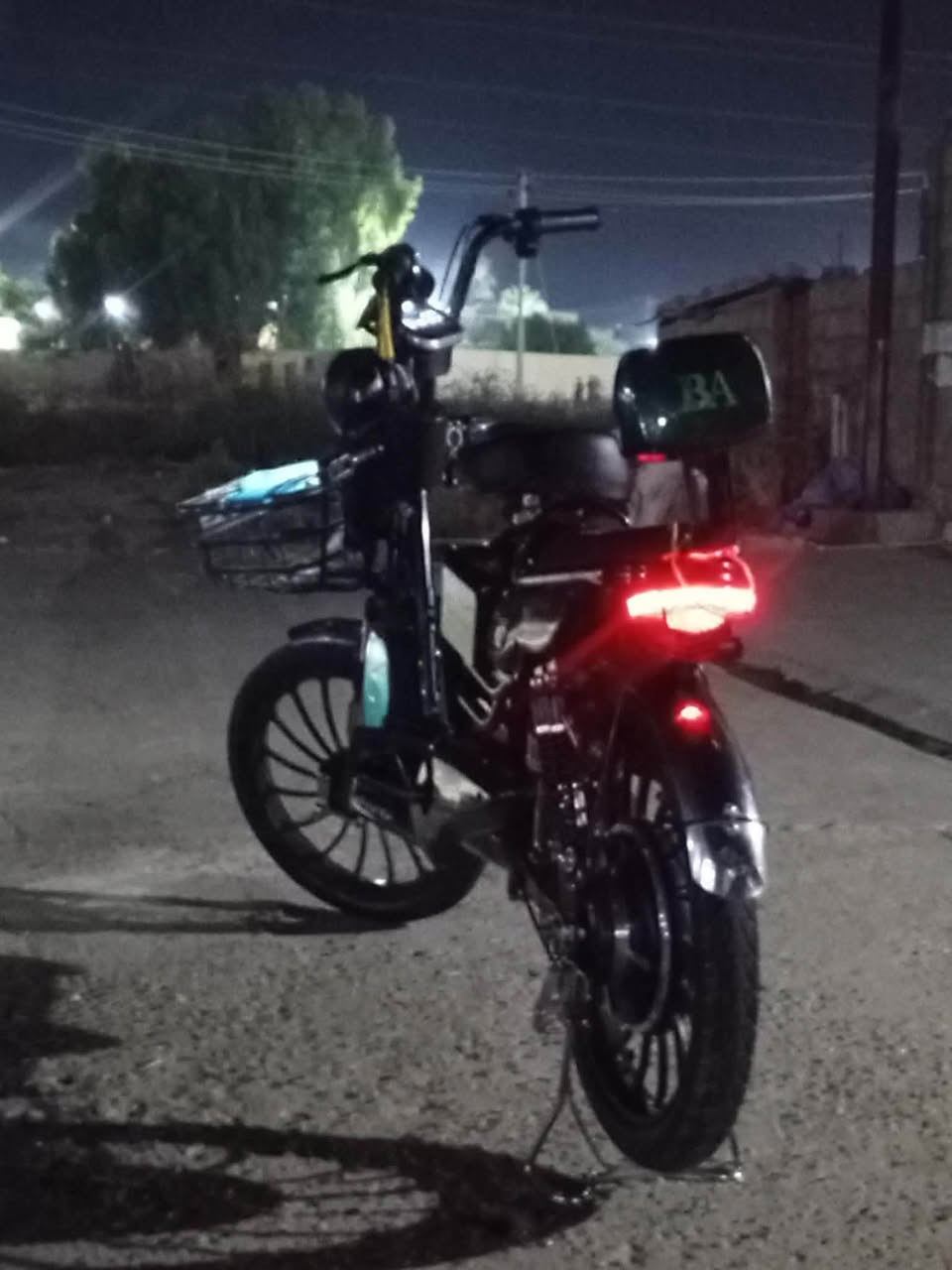 سلام عليكم موطور شحن للبيع شرط كلشي مابي كهربائيات شغالات سعر 450 وبي مجال ***********
