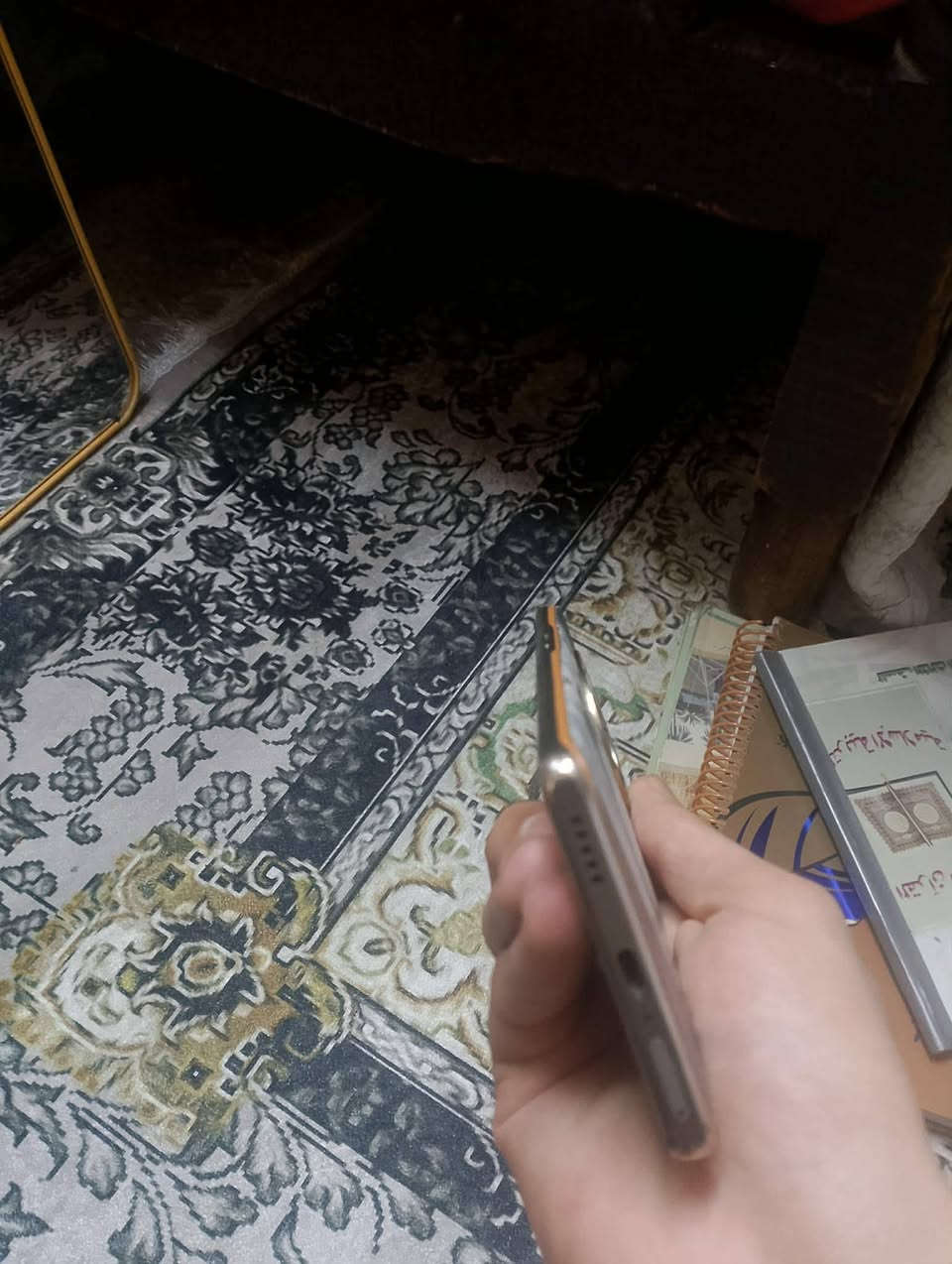 السلام عليكم موبايل هونر X9B للبيع مستخدم شي قليل بس بي كسر بل شاشه من الطارف السفلي ما ماثر السعر خاص او اتصل على هذا الرقم 
***********اسيا
***********كورك
