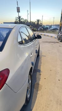 النترا 2010  بيها قطعتين صبغ بدون دواخل كير مكينه مكفولات  تبريد السيا...
