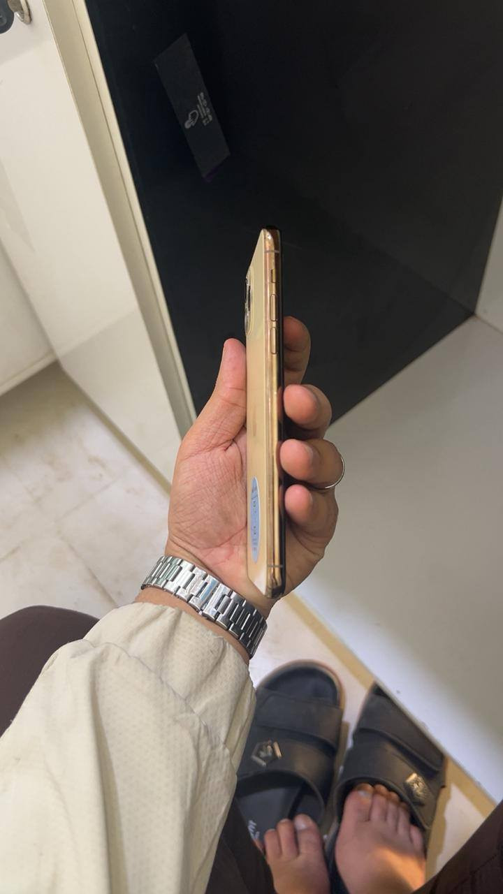 السلام عليكم للبيع ايفون 11 برو ماكس جهاز شرط الفحص نضافه فول ذاكرة 256 بطاريه 75بلادي كامرات فول مستبدل شاشه اصليه عاليه الجوده السعر 280وبي مجال قليل للاستفسار الاتصال ***********
