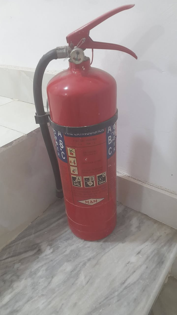 مكلف في النشر
تصفية محل غرض للبيع


**إذا كنت صاحب هذا الإعلان وتريد حذفه لأي سبب، رجاءا أرسل رسالة إلى الدعم الفني**