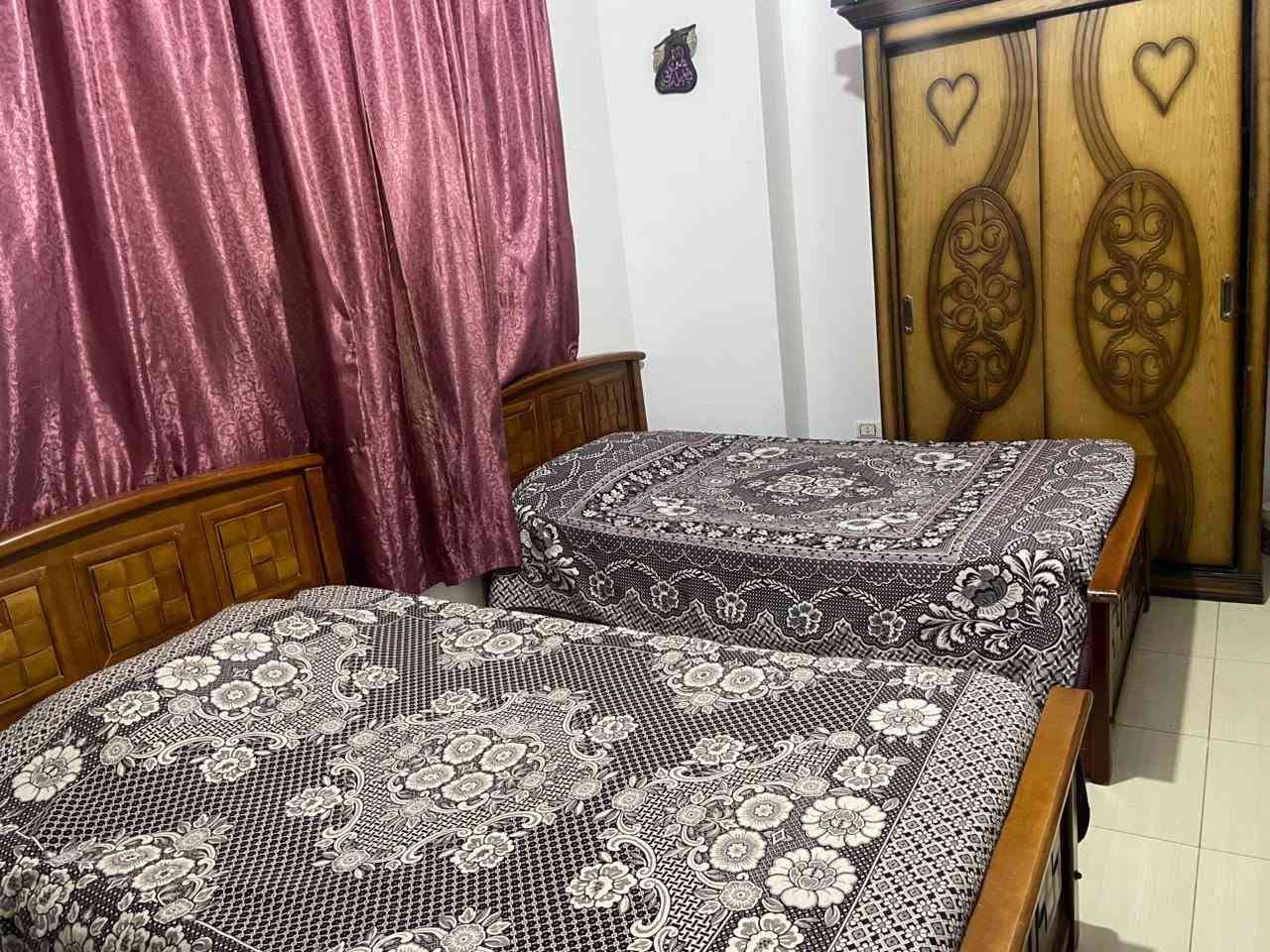 سريرين مع دولاب ثنائيه
مع مراتب حالة ممتازة 
للتواصل فون او وتس 01147244053 
السعر المطلوب 14000


**إذا كنت صاحب هذا الإعلان وتريد حذفه لأي سبب، رجاءا أرسل رسالة إلى الدعم الفني**