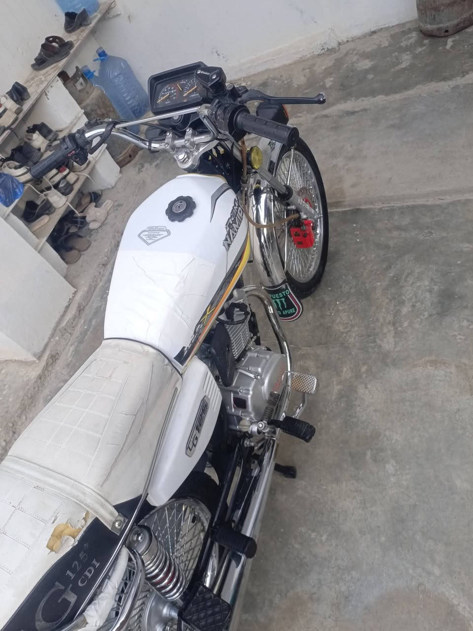 سلام عليكم ماطور للبيع اربعه كير موديل 23 محرك صبانه مامضروب شرط انطي سعره 480 قفل يول جوه هاي السعر لا تخابرني ***********
