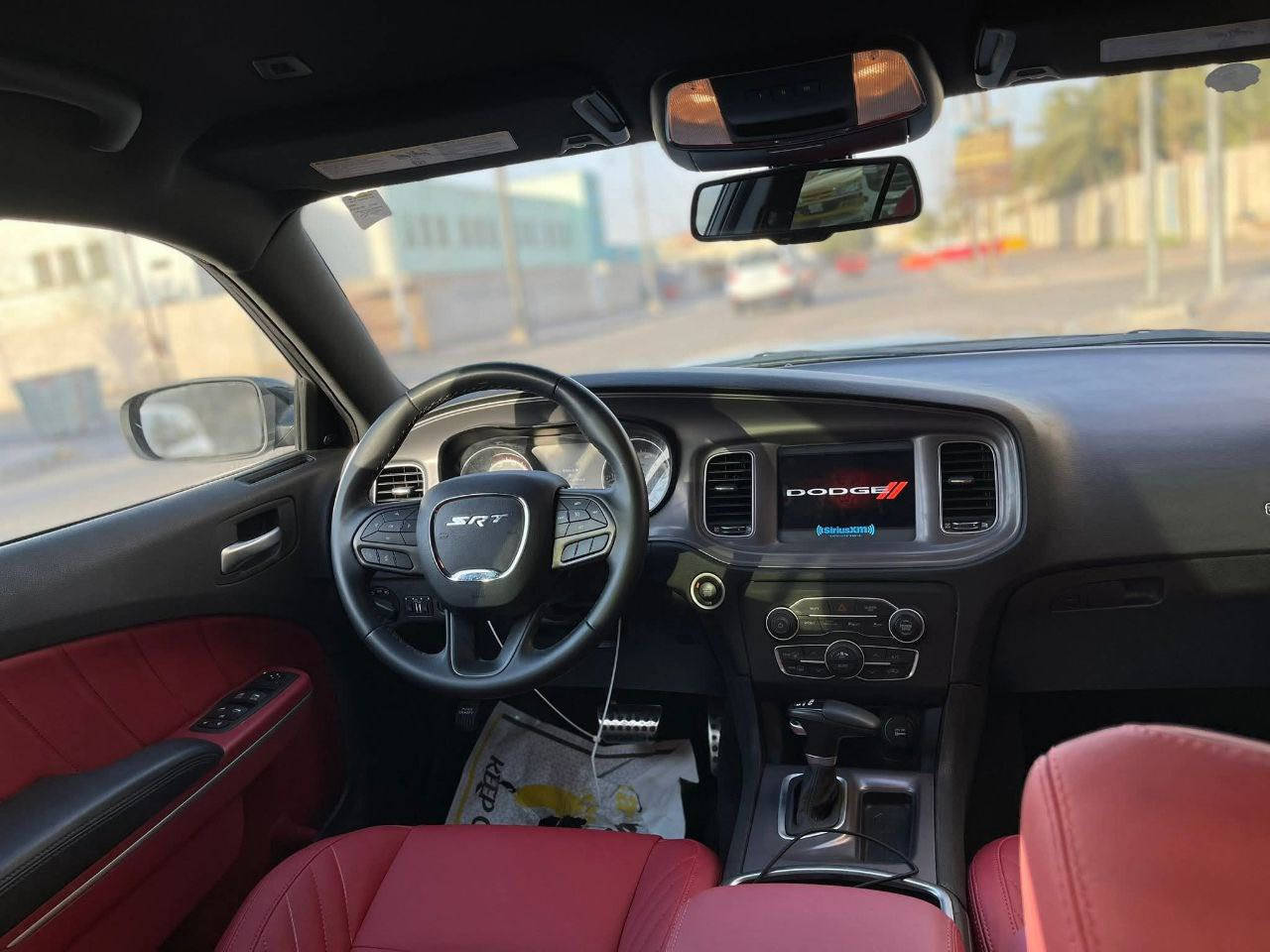 السلام عليكم
دوج جارجرGT موديل 23 وارد امريكي 
ضررها بونيد فقط
بدون رقم تترقم أي محافظة غير الشمالية
ممشاها 10 الاف مايل
مكانها ميسان 
مواصفات Gtمعروفة 
مكينتها 3.600
رقم :***********
او خاص
