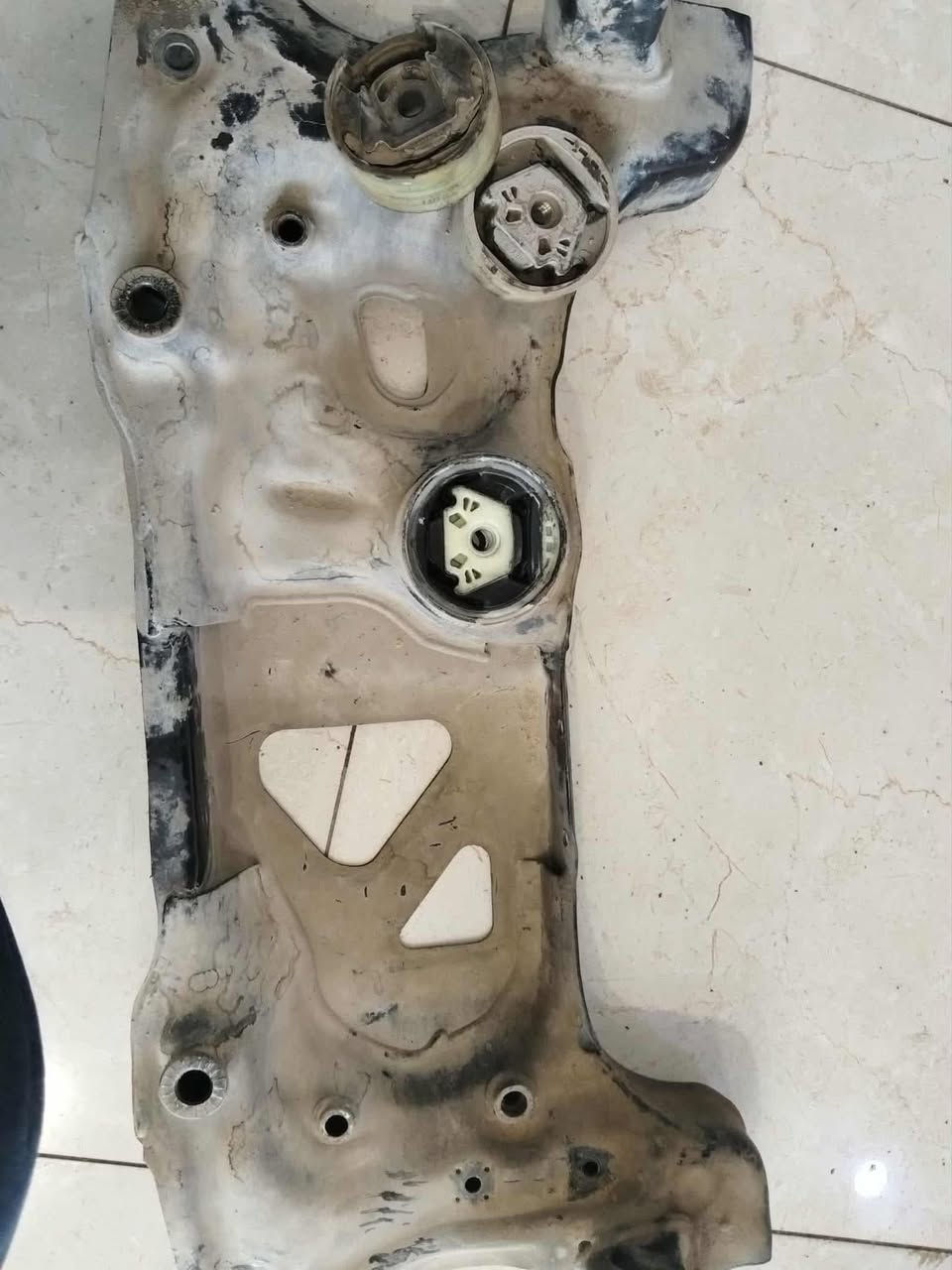 Shireen German Auto Service-  مركز شيرين لصيانة السيارات الالمانية
زبائننا الكرام

 السيارة الاولى 🚘: 

اشتكى الزبون من وجود صوت  في الصدر الامامي للسيارة ( طركعة ) ، تم تبديل  ( بوش فرممة  - شمعات - بوش  طبلة فافون - ربل اسود صغيرة طبلة - لاستيك رباط - ذراع فرممة - فولط ( طوبة  )  ، كذلك اشتكى من صرف بنزين تم تبديل بلكات ، جميع المواد المانية مع ضمان ٦ اشهر  ، علما بان السيارة هي فولكس واگن باسات   موديل 2016   محرك 2.0   .

🌹

السيارة الثانية 🚖 :  

اشتكى الزبون من وجود صوت في التاير الخلفي ، تم فحص جهة النفر وتبين ان المشكلة في البولبرين ، تم تبديل بولبرين الماني جديد مع ضمان ٦ اشهر واختفى الصوت ، علما بان السيارة هي فولكس واگن تاوس موديل 2022  محرك 1.5 تيربو . 

🌹
🌹

‏‎زبائننا الكرام 

‏‎عروض وكالتنا 

‏‎١- تبديل هيدروليك كير بدون اجور عمل 🚘

‏‎٢- فحص كومبيوتر مجانا في وقت تحتاجه سيارتك الى فحص في حالة تبديلك لدهن المحرك في وكالتنا . 

‏‎٣- فحص للصدر الامامي مجانا في وقت تحتاجه سيارتك الى فحص في حالة تبديلك للدهن المحرك في وكالتنا . 

‏‎كذلك سوف تدخل تلقائيًا في السحبة الشهرية للفلاتر المجانية والسحبة الدهن المجاني كل ثلاثة اشهر. 

‏‎٤-زبائننا الكرام 

‏‎العرض الجديد من وكالتنا 

‏‎في حالة زيارتك لورشتنا سوف تدخل تلقائيا بالقرعة الشهرية الجديدة . 

‏‎وسوف تحصل بها على اجور عمل مجانية لاي صيانة تقوم بها في المستقبل حتى وان كان تعمير محرك 

‏‎🏆  العرض الجديد : 

‏‎٥-تبديل هيدروليك كير مجاني ( قرعة كل ثلاثة اشهر )

🌹
🌹

‏‎‏‎شركة شيرين ( وكالة فولكس واگن & سكودا) 

‏‎اربيل -شارع ملعب فرنسو حريري اذا من جهة شارع  60  - قرب نقليات بغداد ( كراج بغداد) - بالقرب من مرطبات 9* 9 

***********-***********

‏‎الوكالة الالمانية الوحيدة في العراق 🇩🇪

#erbil #Atlas #kurdistan #Volkswagen #jetta
